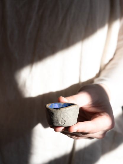 Mini Tasse innen Blau